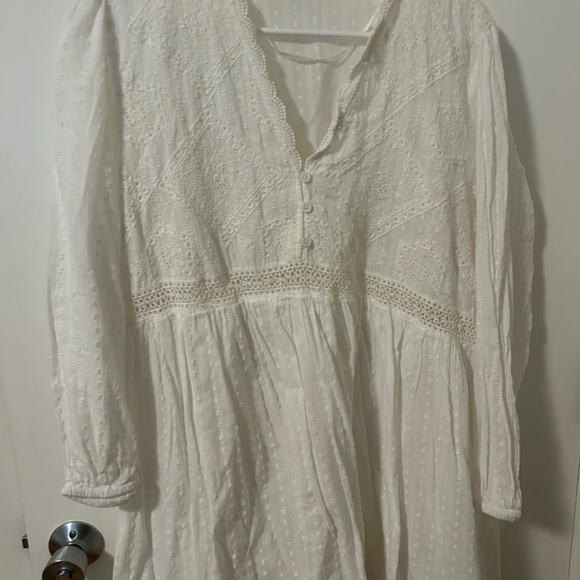 Zara SHORT EMBROIDERED DRESS - Picture 2 of 5